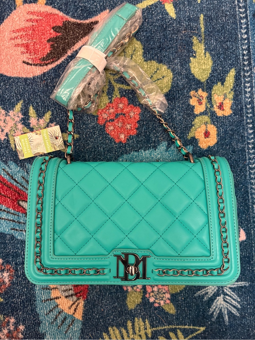 NWT Badgley Mischka Quilted Turquoise Chain-Trim Shoulder Bag Vegan Leather - Picture 2 of 7